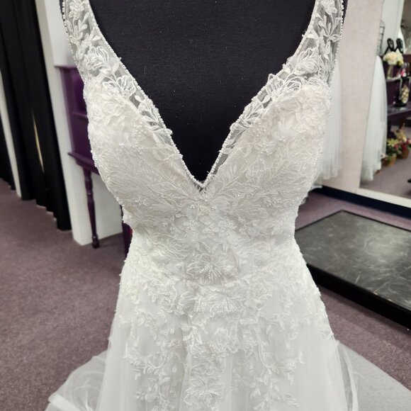 White One W1122AZ4 Size 14 Off White Bridal Gown Wedding Dress - Picture 2 of 7